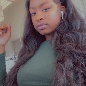 Meet your Posher, Toriana